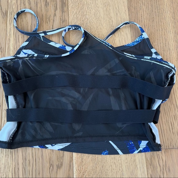 Fabletics Mesh Back Bra - Picture 6 of 8